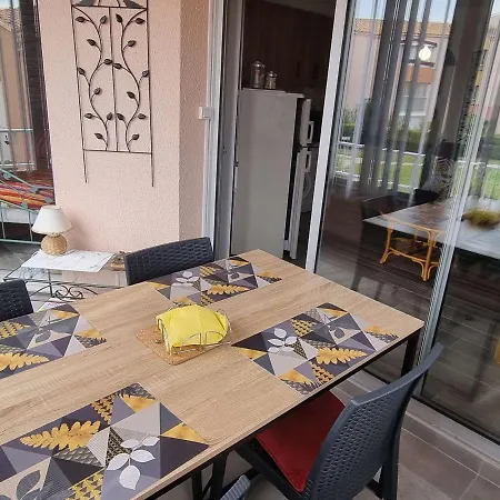 T2 Renove Avec Piscine Et Parking A 50m De La Plage, Wifi Gratuite - Fr-1-607-91